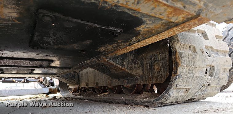 image for item DO4205 2018 Kubota SVL95-2S  tracked skid steer loader