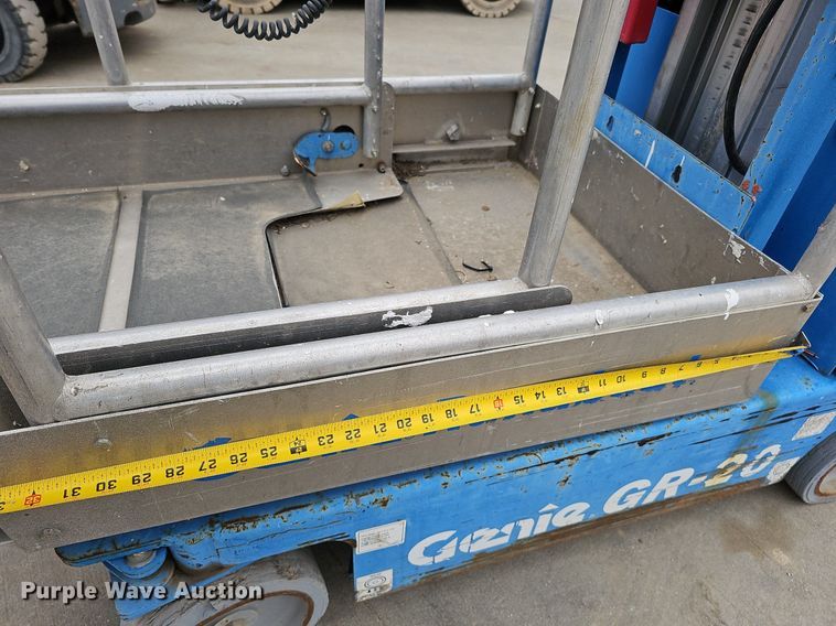 image for item DO4206 2013 Genie GR20  scissor lift