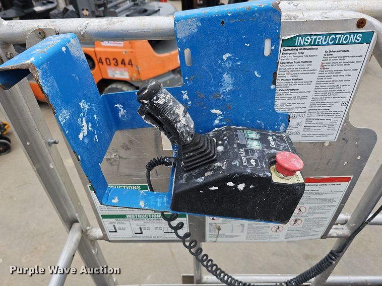 image for item DO4206 2013 Genie GR20  scissor lift