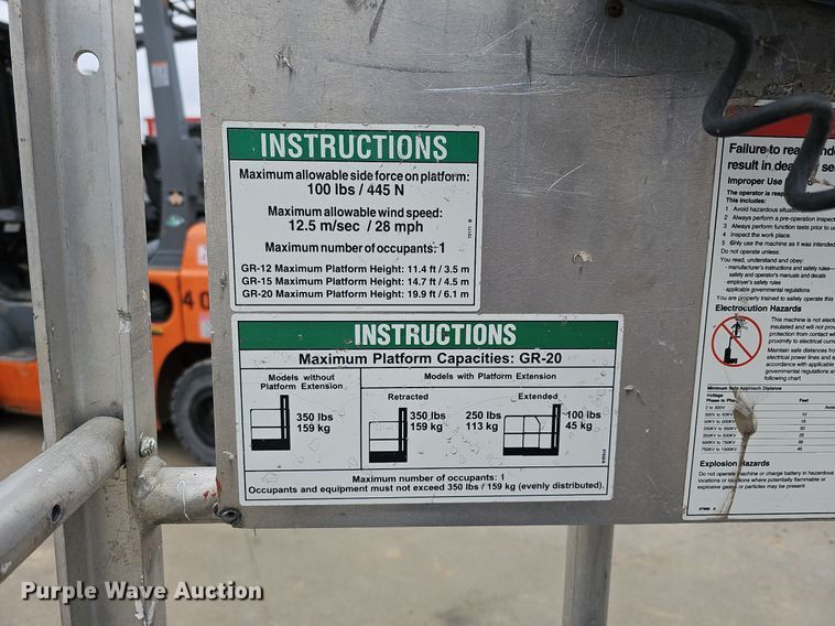 image for item DO4206 2013 Genie GR20  scissor lift