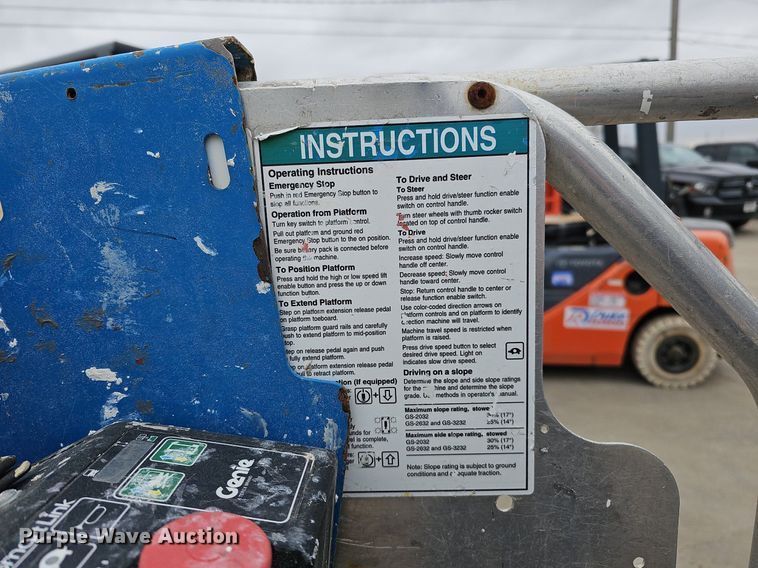 image for item DO4206 2013 Genie GR20  scissor lift