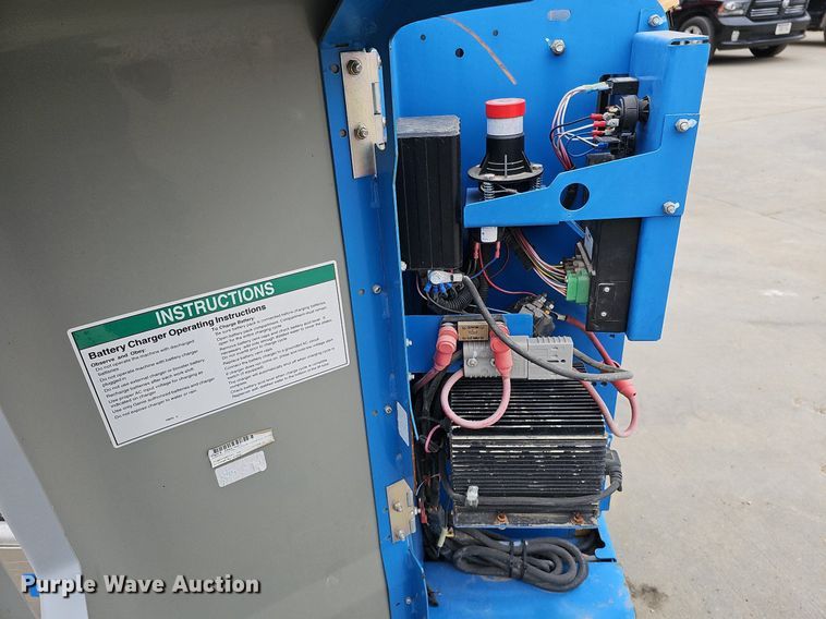 image for item DO4206 2013 Genie GR20  scissor lift