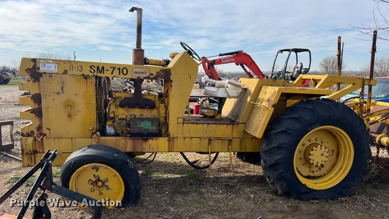 image for item DP0034 Pettibone SM-710  speed mixer tractor