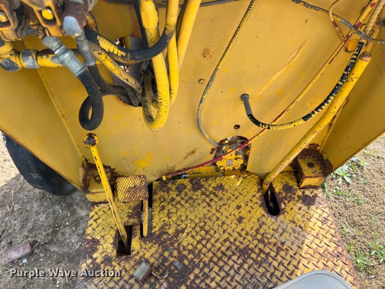 image for item DP0034 Pettibone SM-710  speed mixer tractor