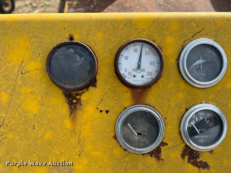 image for item DP0034 Pettibone SM-710  speed mixer tractor