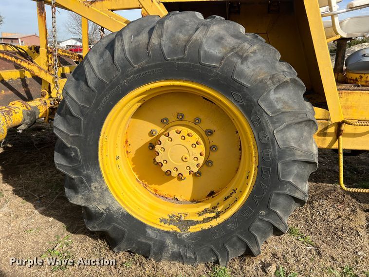 image for item DP0034 Pettibone SM-710  speed mixer tractor