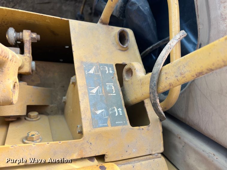 image for item DP0035 1989 Caterpillar 943  track loader