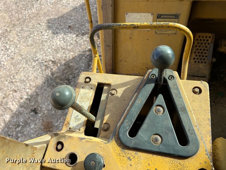 image for item DP0035 1989 Caterpillar 943  track loader