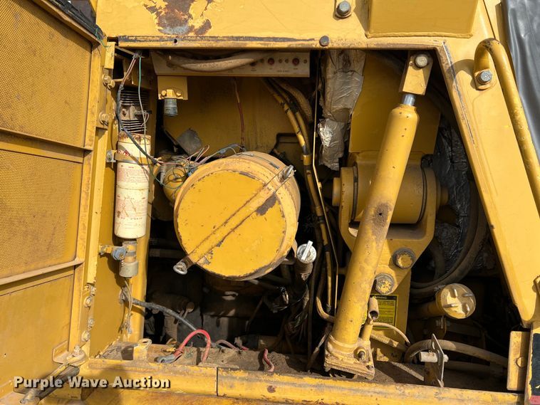 image for item DP0035 1989 Caterpillar 943  track loader