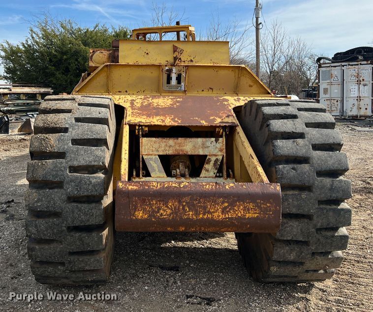 image for item DP0036 1971 International E200  elevating scraper