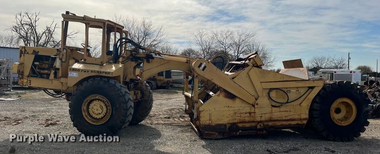 image for item DP0036 1971 International E200  elevating scraper