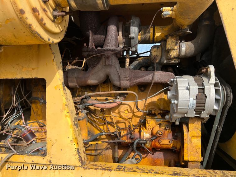 image for item DP0036 1971 International E200  elevating scraper