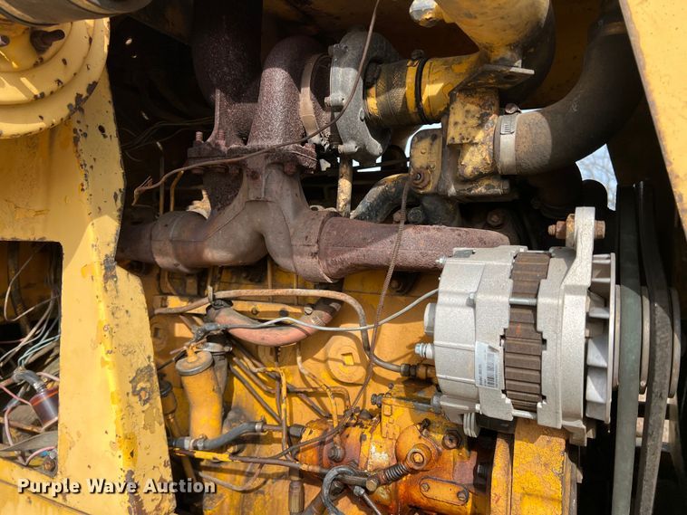 image for item DP0036 1971 International E200  elevating scraper