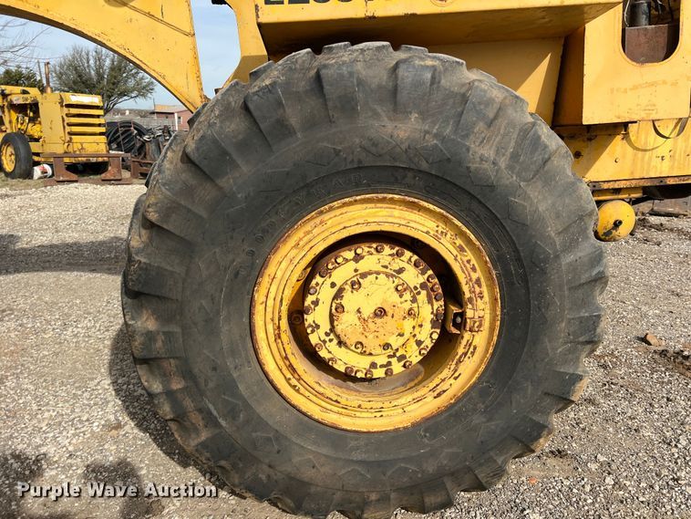 image for item DP0036 1971 International E200  elevating scraper