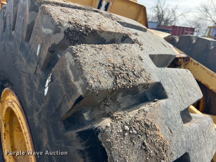 image for item DP0036 1971 International E200  elevating scraper