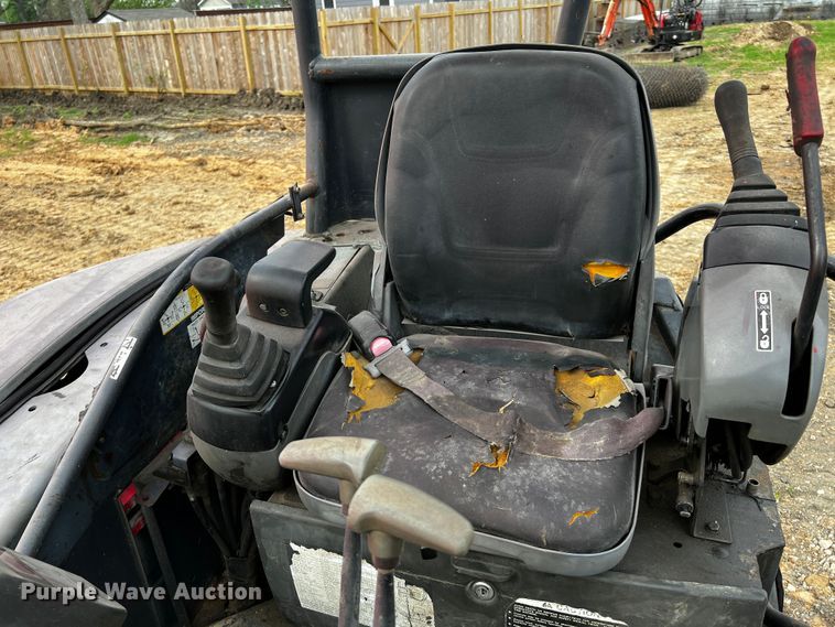 image for item DQ1996 Hitachi ZX35UNA-2  mini excavator