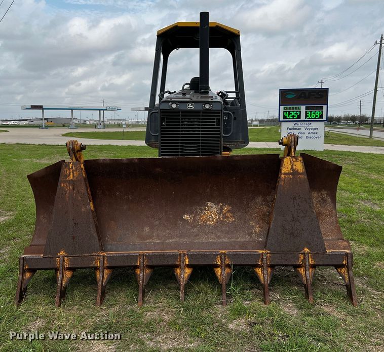image for item DQ1997 2014 John Deere 450J LGP  dozer