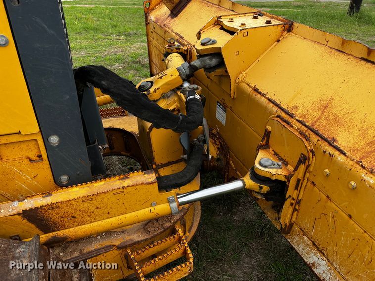 image for item DQ1997 2014 John Deere 450J LGP  dozer