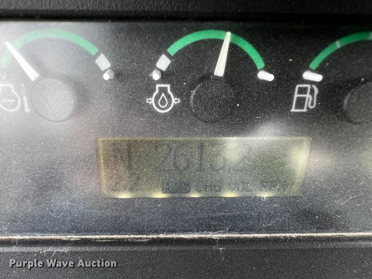 image for item DQ1997 2014 John Deere 450J LGP  dozer