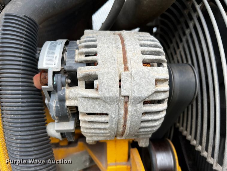 image for item DQ1997 2014 John Deere 450J LGP  dozer