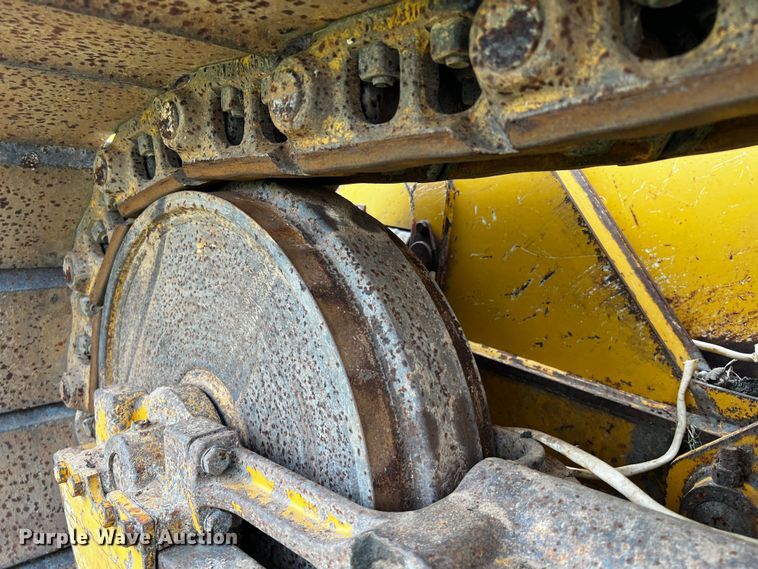 image for item DQ1997 2014 John Deere 450J LGP  dozer