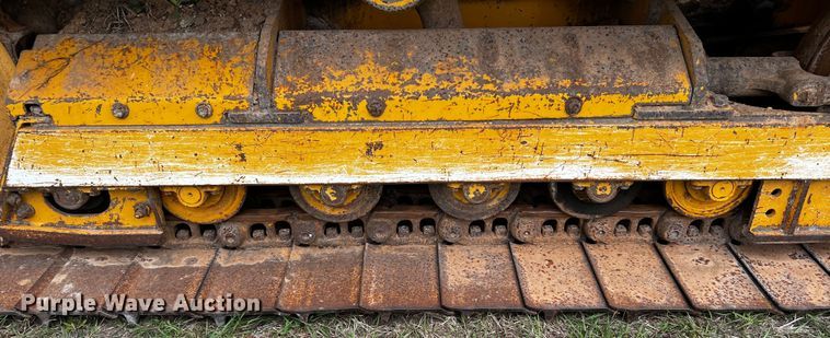 image for item DQ1997 2014 John Deere 450J LGP  dozer