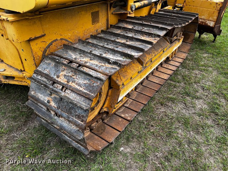 image for item DQ1997 2014 John Deere 450J LGP  dozer