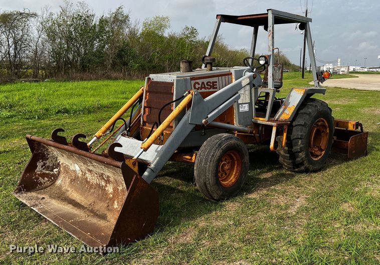 image for item DQ2003 Case  industrial tractor