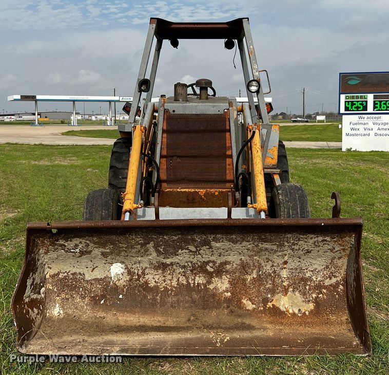 image for item DQ2003 Case  industrial tractor