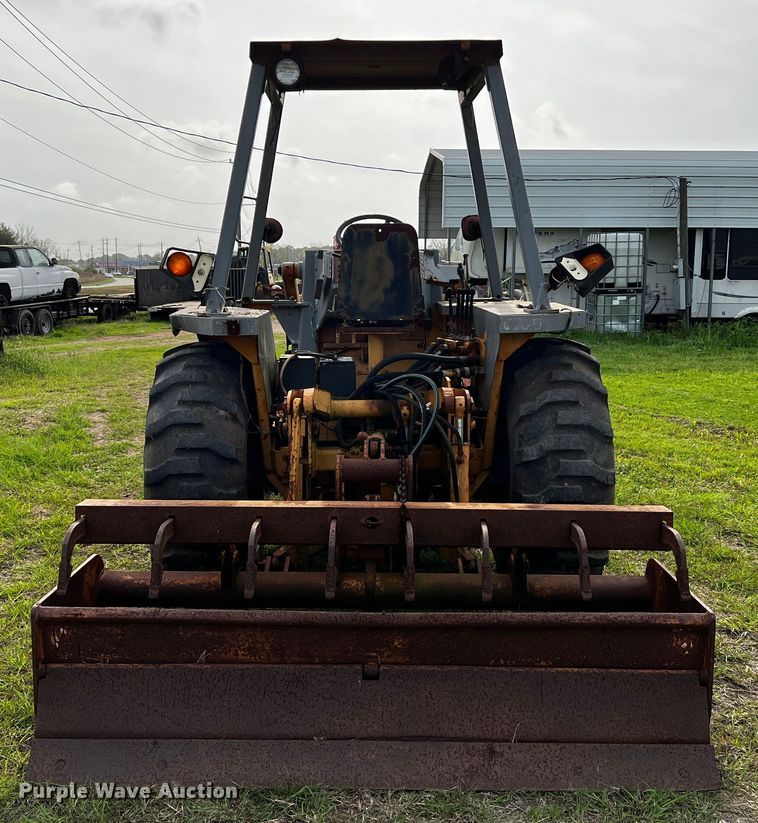 image for item DQ2003 Case  industrial tractor