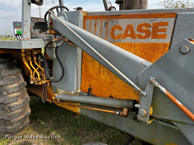 image for item DQ2003 Case  industrial tractor