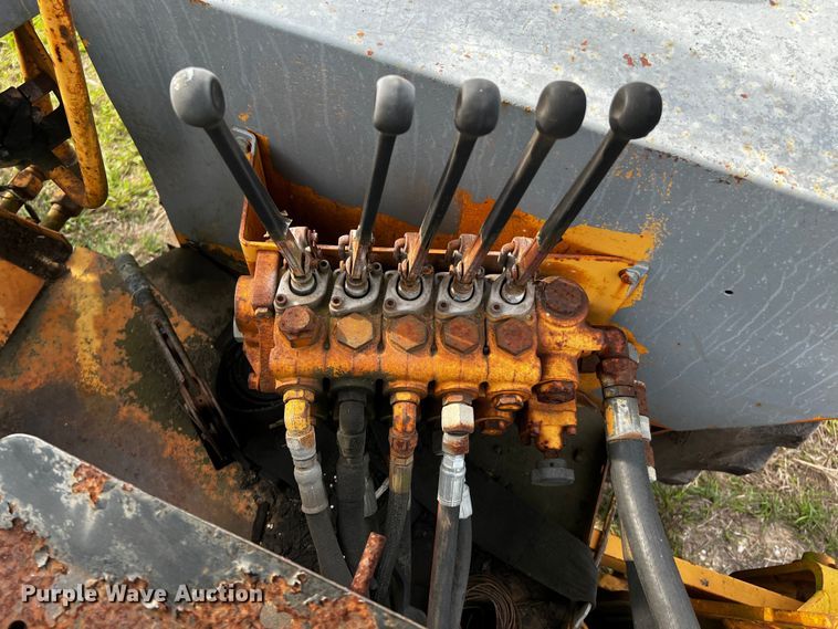 image for item DQ2003 Case  industrial tractor