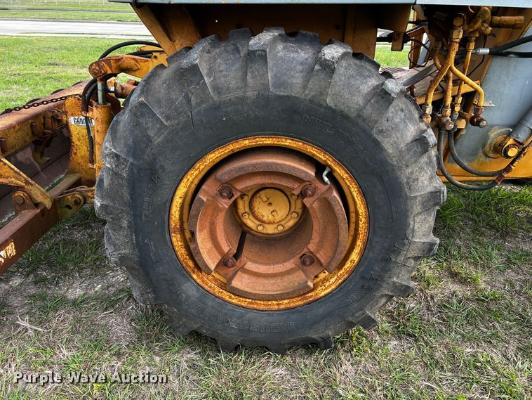 image for item DQ2003 Case  industrial tractor