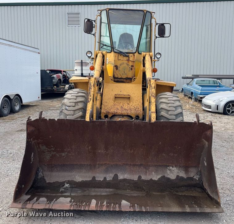 image for item DQ3991 1986 Clark 35GMC  wheel loader