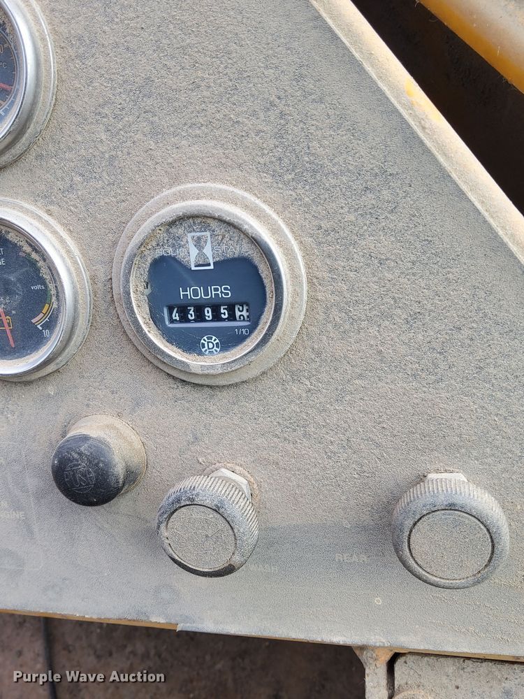 image for item DQ3991 1986 Clark 35GMC  wheel loader