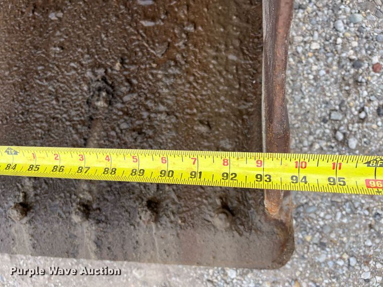 image for item DQ3991 1986 Clark 35GMC  wheel loader