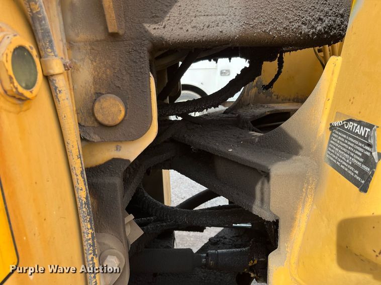 image for item DQ3991 1986 Clark 35GMC  wheel loader