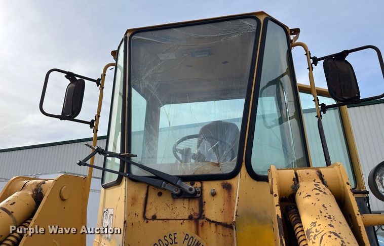 image for item DQ3991 1986 Clark 35GMC  wheel loader