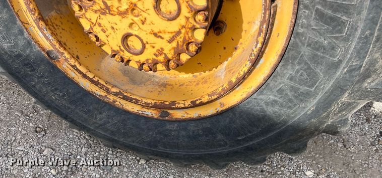 image for item DQ3991 1986 Clark 35GMC  wheel loader