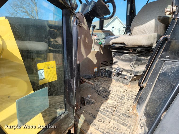 image for item DR3373 1998 John Deere 310E  backhoe