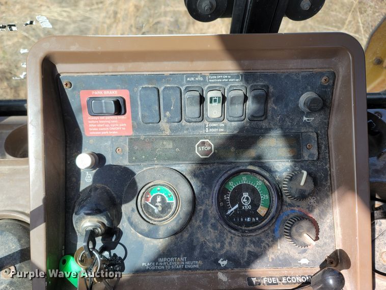 image for item DR3373 1998 John Deere 310E  backhoe