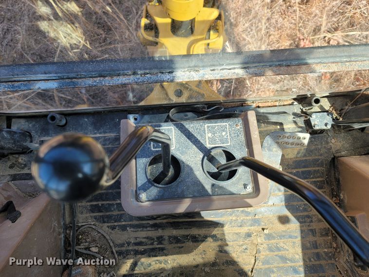 image for item DR3373 1998 John Deere 310E  backhoe