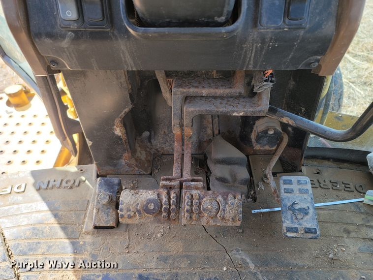 image for item DR3373 1998 John Deere 310E  backhoe