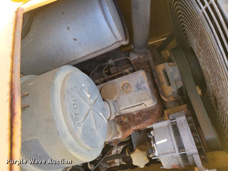 image for item DR3373 1998 John Deere 310E  backhoe