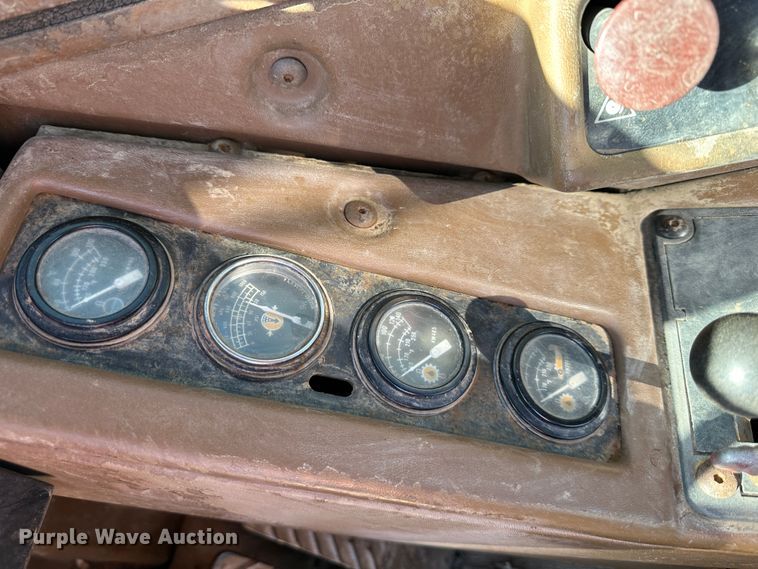 image for item DR6004 1990 Caterpillar 627E  conventional scraper