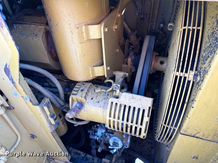 image for item DR6004 1990 Caterpillar 627E  conventional scraper