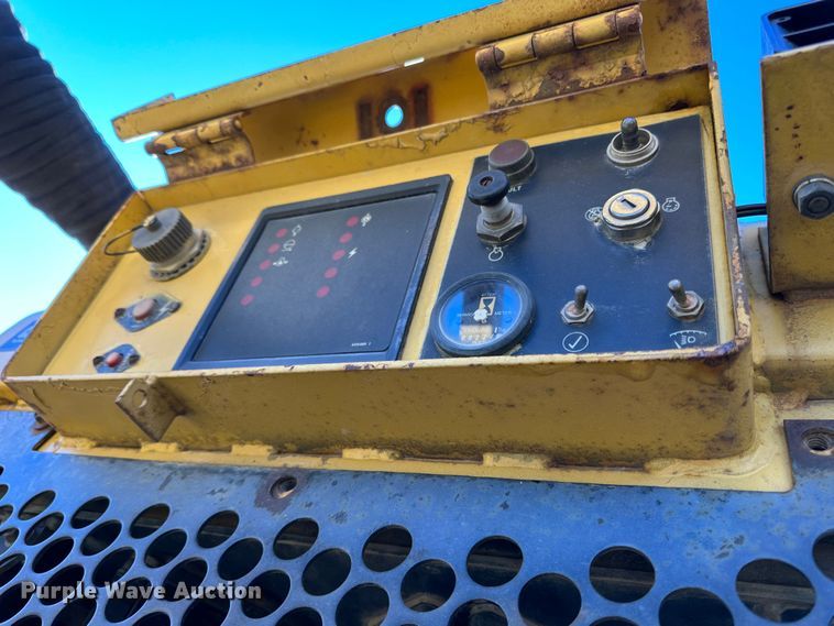 image for item DR6004 1990 Caterpillar 627E  conventional scraper