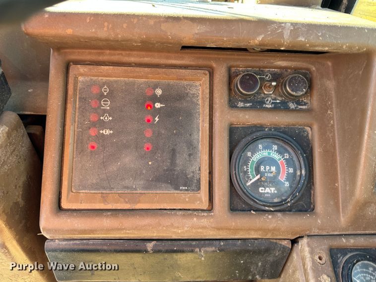 image for item DR6005 1990 Caterpillar 627E  conventional scraper