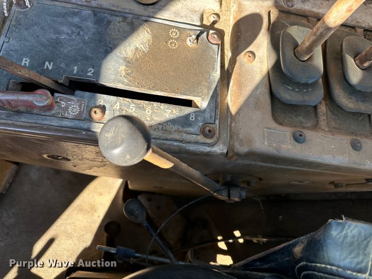 image for item DR6005 1990 Caterpillar 627E  conventional scraper