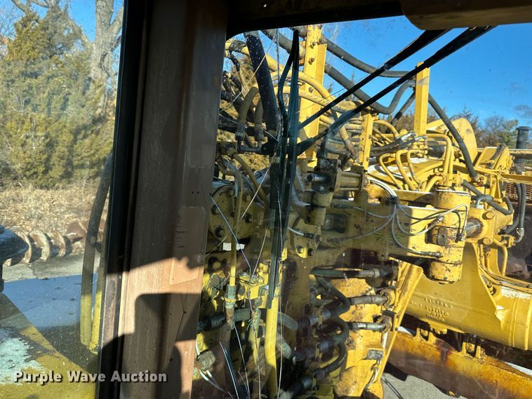 image for item DR6005 1990 Caterpillar 627E  conventional scraper